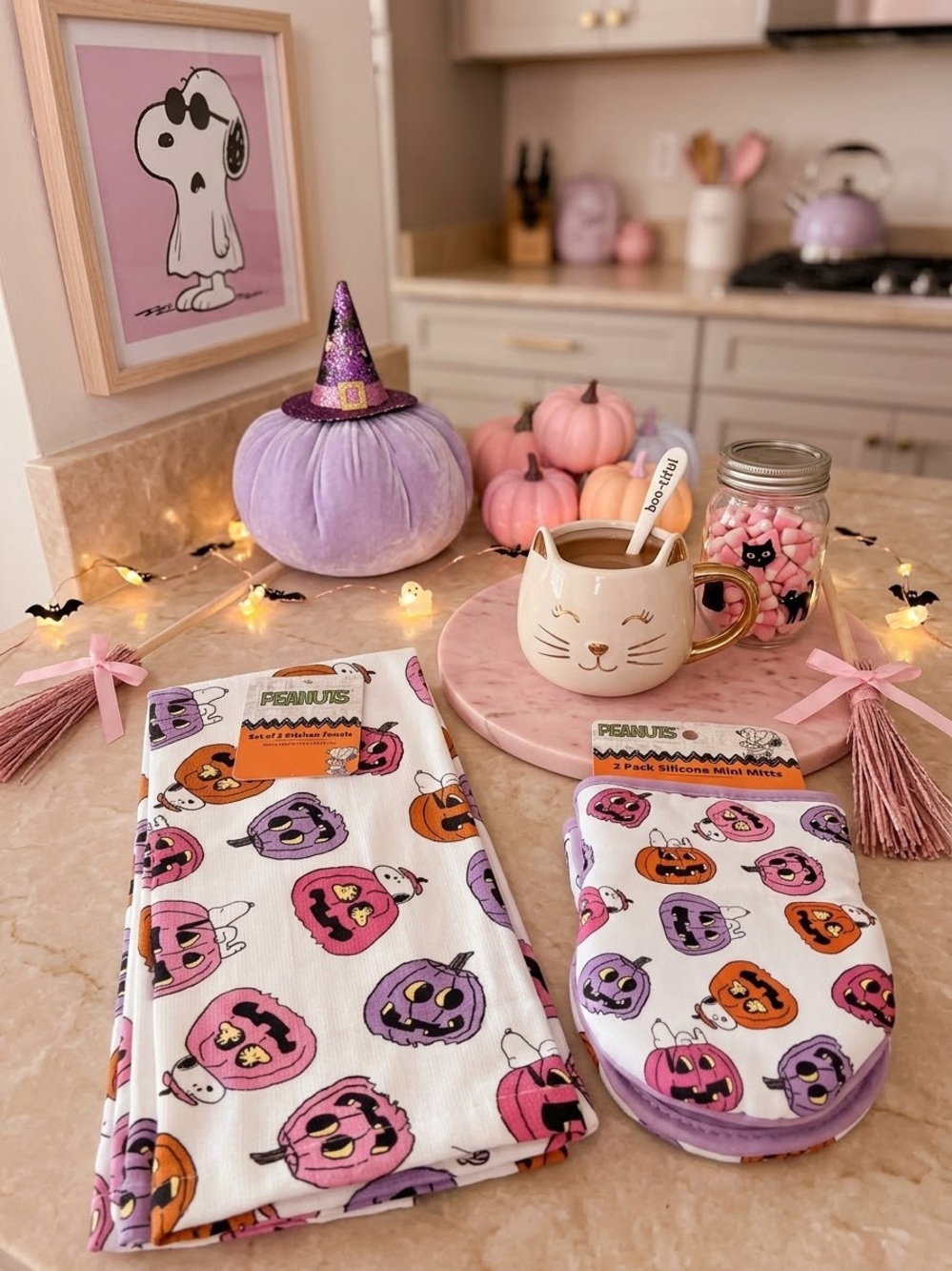 Peanuts Pink Purple Orange Halloween Pumpkin Kitchen Towel & Mitt Set